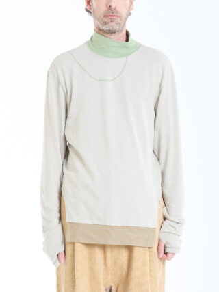 Over-Easy Turtleneck (apple)